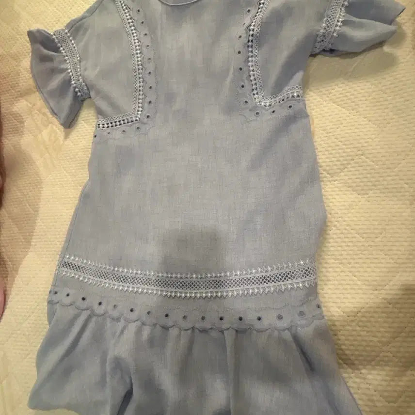 [BUNJANG] Blue Lace Punching Short Sleeve Dress / 레이스 펀칭 블루 반팔 원피스