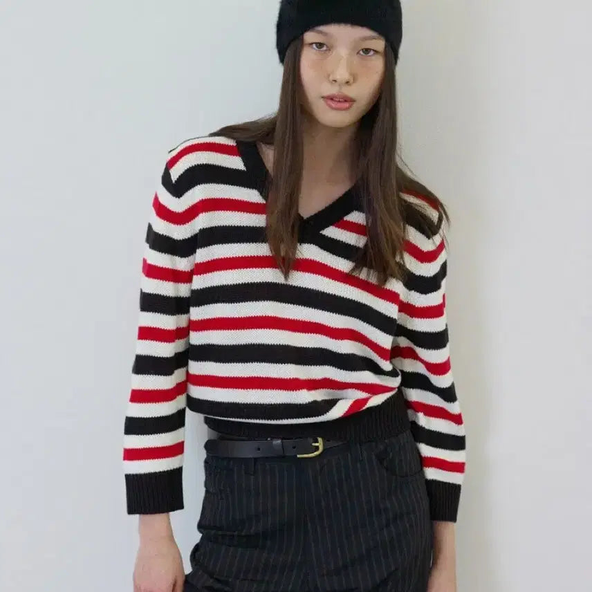[BUNJANG] M Ponytail V-Neck Knit / [M] 포니테일 엘라 브이넥 니트