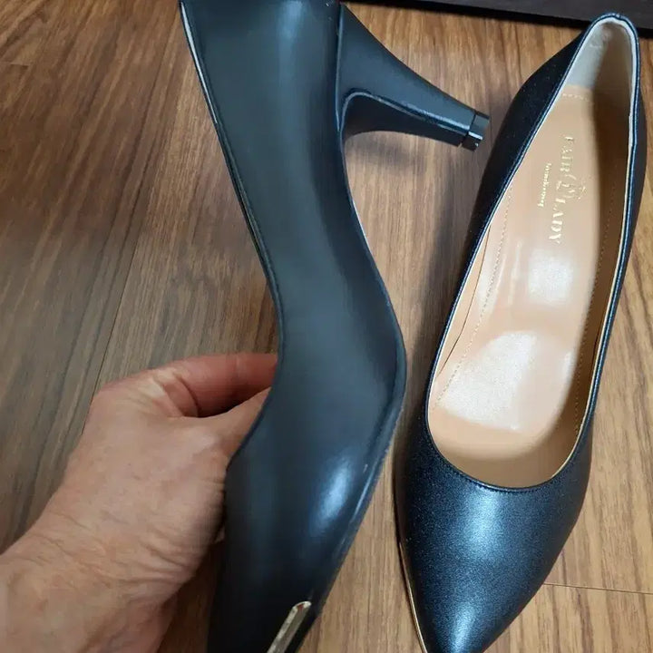 [BUNJANG] Fairlady Leather Black Heels (250mm) / 페어레이디 가죽블랙 힐 250mm   새제품