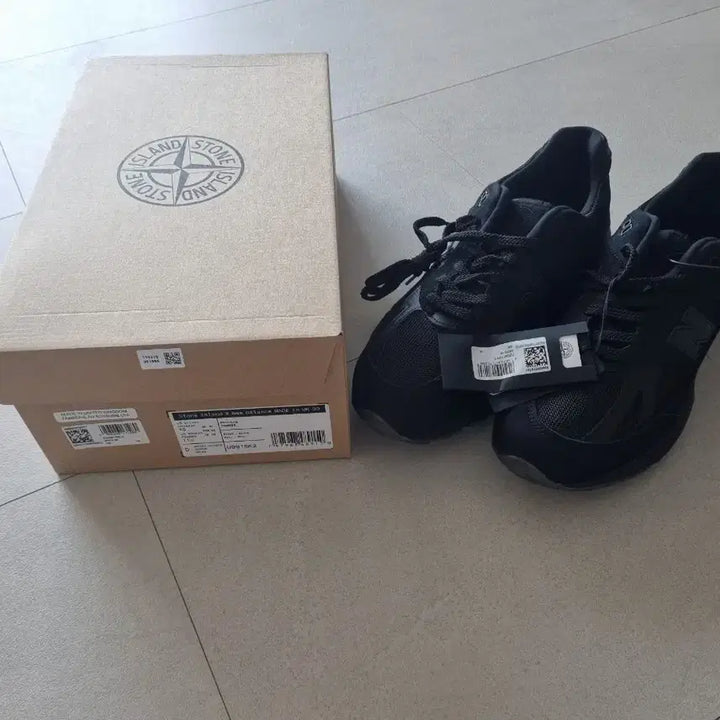 [BUNJANG] Stone Island x New Balance 991v2 Sneakers / 스톤아일랜드 x 뉴발란스 콜라보 991v2 블랙