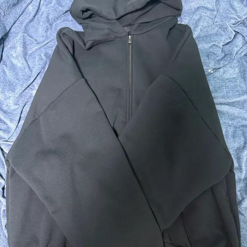 [BUNJANG] Fear Of God Essentials Full Zip Up Hoodie Black L / 에센셜 Fear Of God 풀집업 후드 블랙 L사이즈