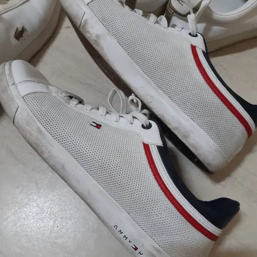 [BUNJANG] Tommy Hilfiger White Sneakers Size 275 / 타미힐피거 흰색 스니커즈 275