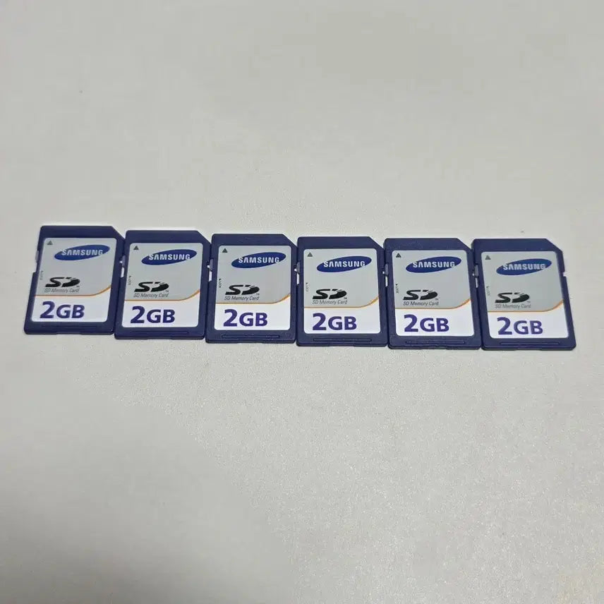 [SOLD OUT] 삼성 2GB 1세대 SD카드(빈티지디카사용가능)(개당가격)