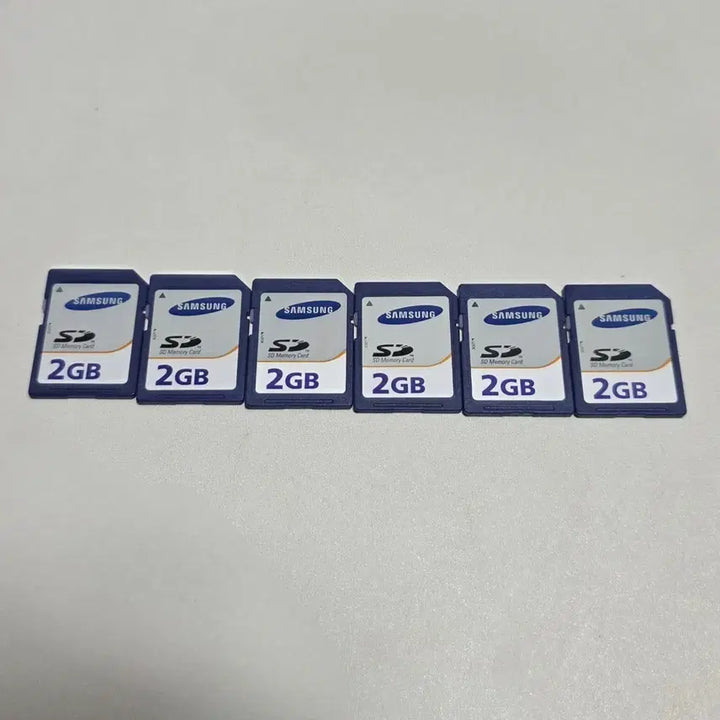 [SOLD OUT] 삼성 2GB 1세대 SD카드(빈티지디카사용가능)(개당가격)