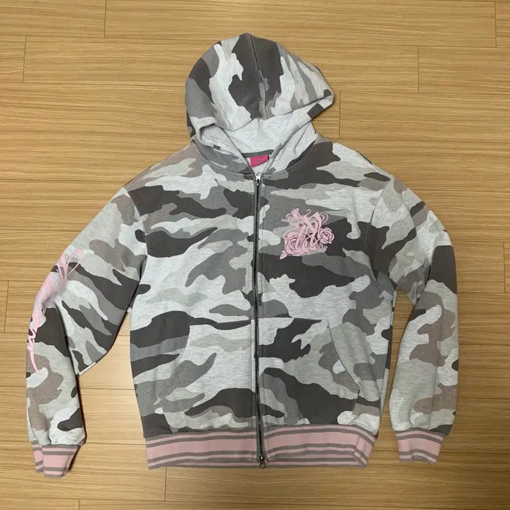 [BUNJANG] NYXX Camo Emblem Printing Hooded Zip-Up / 엔와이엑스엑스 카모 엠블럼 프린팅 후드 집업 nyxx