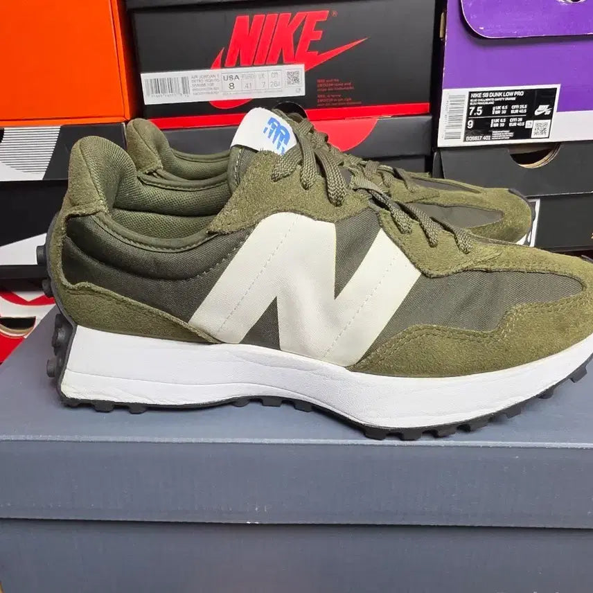 [BUNJANG] New Balance 327 Olive Sneakers (250) / 뉴발란스 327 올리브  (250)