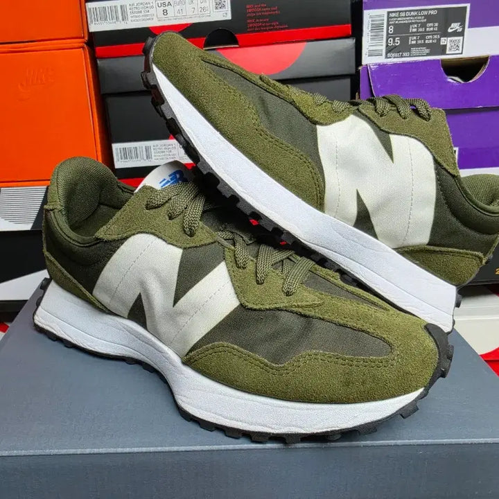 [BUNJANG] New Balance 327 Olive Sneakers (250) / 뉴발란스 327 올리브  (250)