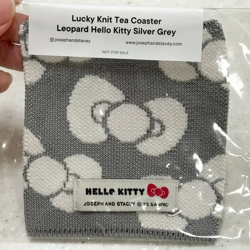 [BUNJANG] Joseph &amp; Stacey Hello Kitty Coaster Gray / 조셉앤스테이시 헬로키티 컵받침 코스터 산리오 그레이