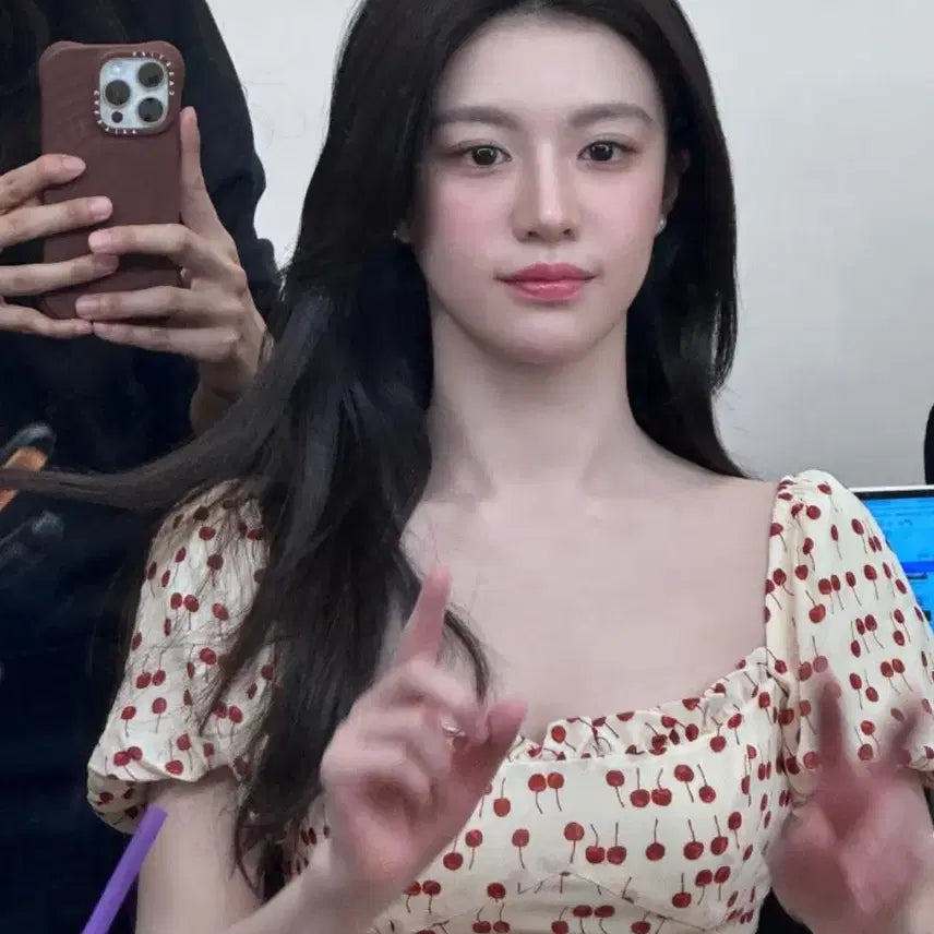 [BUNJANG] Reformation Davonne Cherry Dress / (고윤정 착용) 리포메이션 체리 Davonne 드레스