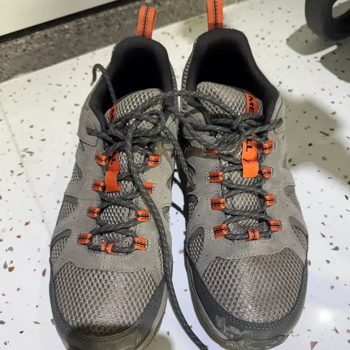 [BUNJANG] Merrell Hiking Boots Size 280 / 머렐 등산화 280