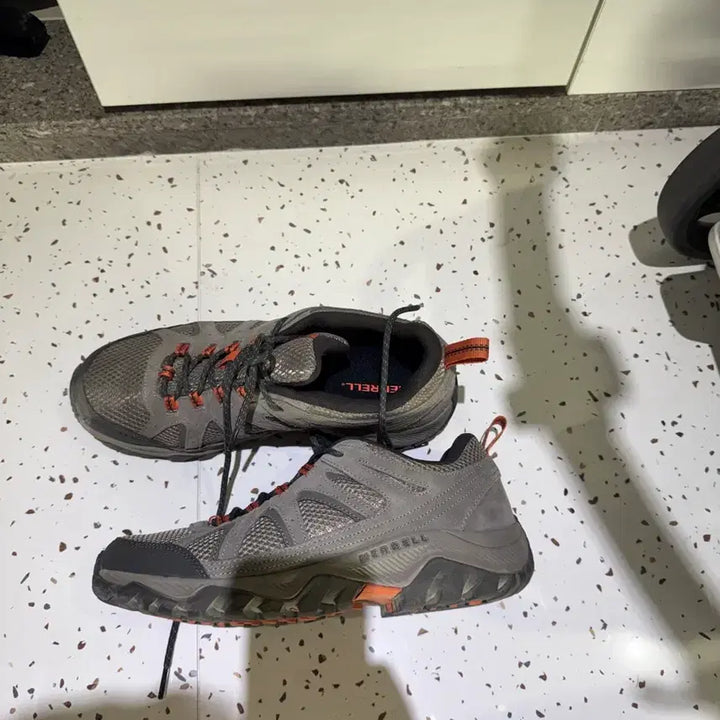 [BUNJANG] Merrell Hiking Boots Size 280 / 머렐 등산화 280
