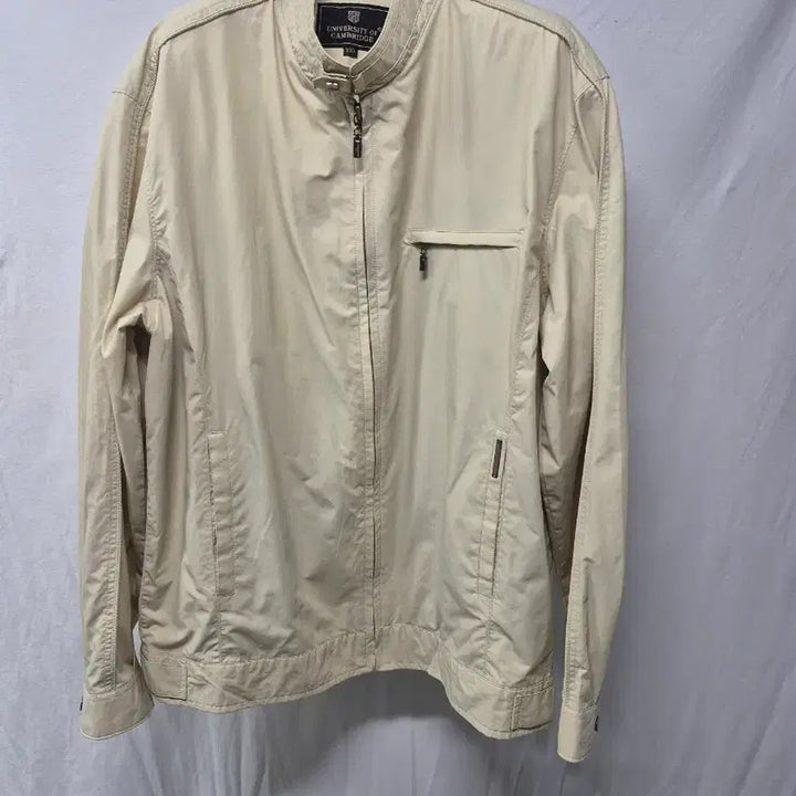 [BUNJANG] Cambridge University Beige Windbreaker Jacket Size 100 / 캠브리지 대학 베이지색 바람막이 자켓100