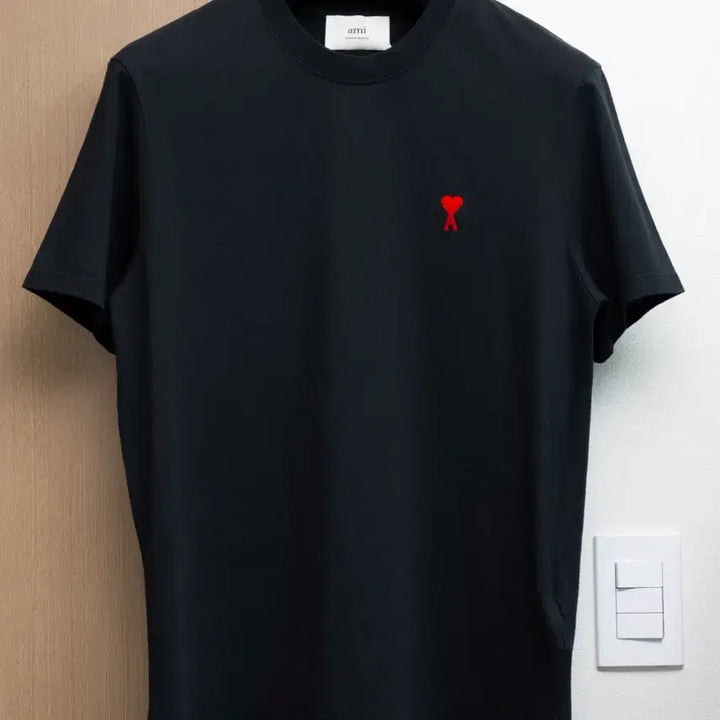 [BUNJANG] AMI Paris Small Heart Short Sleeve T-Shirt Black L / 아미 스몰하트 반팔 티셔츠 블랙 L