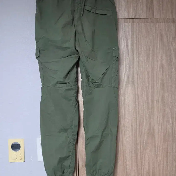 [BUNJANG] Stone Island Cargo Jogger Pants Khaki / 스톤아일랜드 카고 조거 팬츠 카키