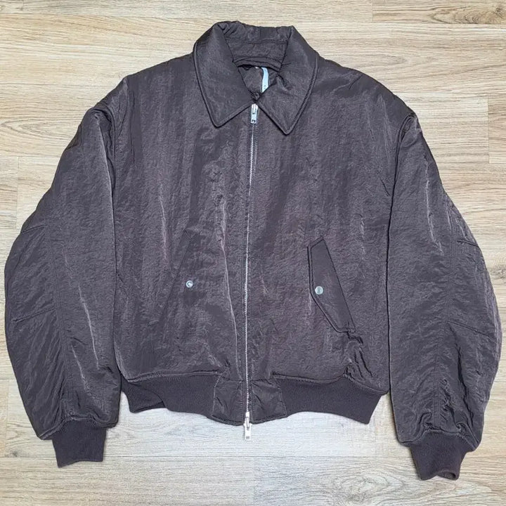 [BUNJANG] Noir 23FW Heavy Nylon Padded Cropped Blouson (Burgundy / Size 48) / 23fw 노이어 헤비 나일론 패디드 크롭 블루종 (버건디 / 48사이즈)