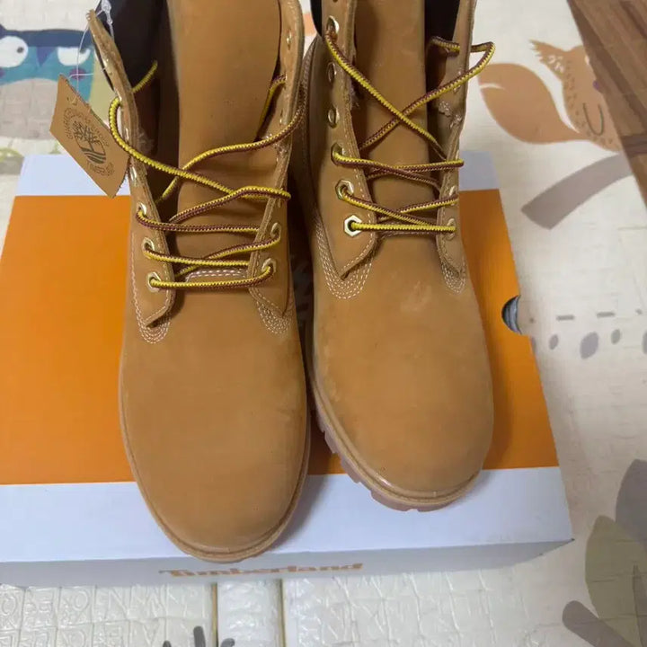 [BUNJANG] Timberland Premium 6-Inch Waterproof Boots Wheat Nubuck Wide 275mm / 팀버랜드 프리미엄 6인치 워터프루프 부츠 위트 누벅 - 와이드 275mm