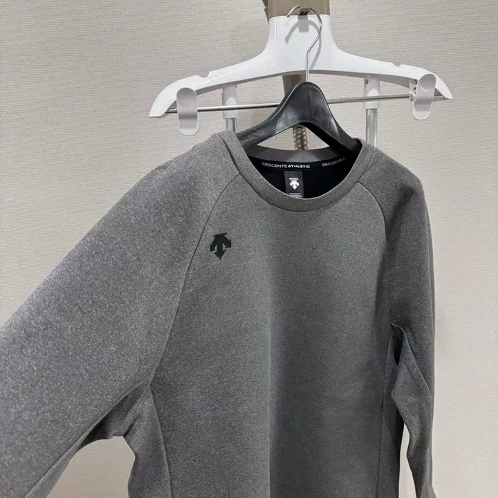 [BUNJANG] Descente Sweatshirt Size 105 / 데상트 맨투맨 105사이즈