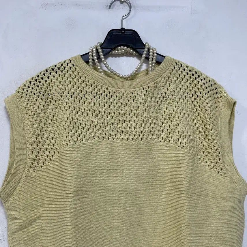 [BUNJANG] The Cashmere Punching Knit Vest - Yellow / N6312 한섬 더캐시미어 펀칭 니트.조끼.