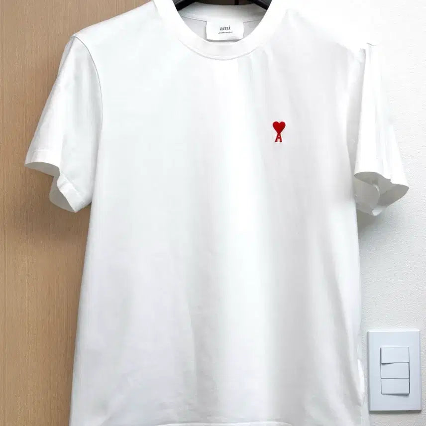 [BUNJANG] AMI Paris Small Heart Short Sleeve T-shirt White L / 아미 스몰하트 반팔 티셔츠 화이트 L
