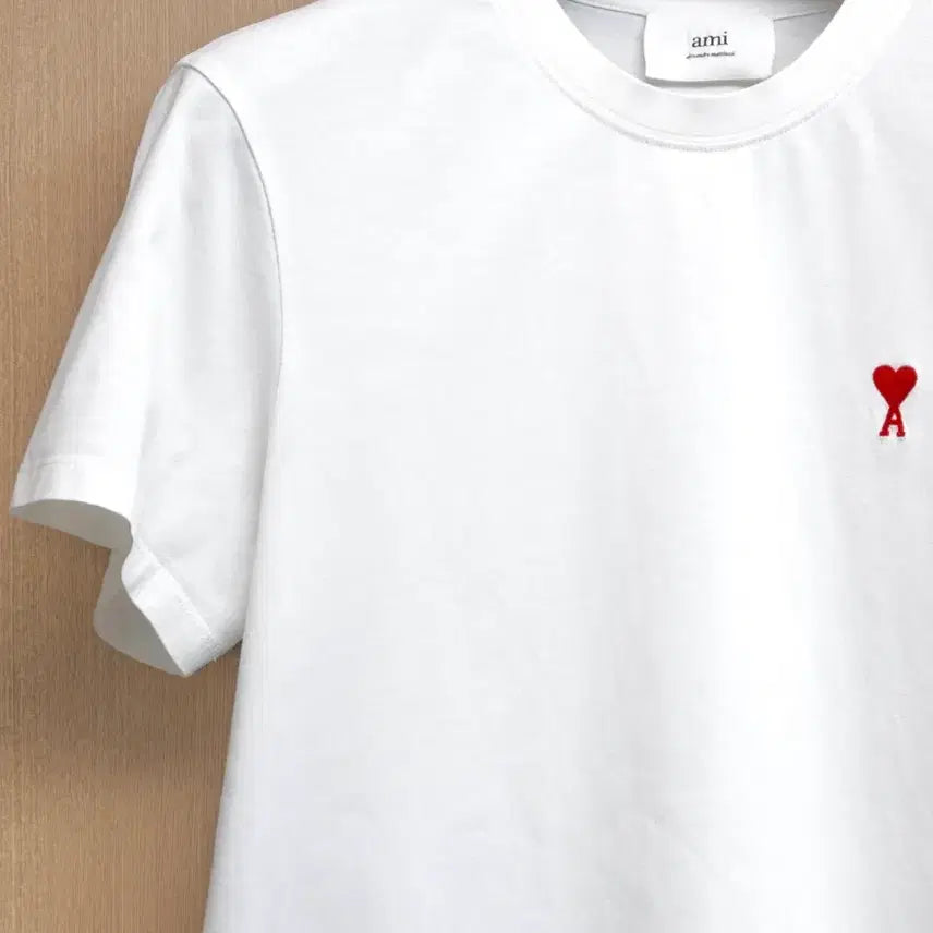 [BUNJANG] AMI Paris Small Heart Short Sleeve T-shirt White L / 아미 스몰하트 반팔 티셔츠 화이트 L