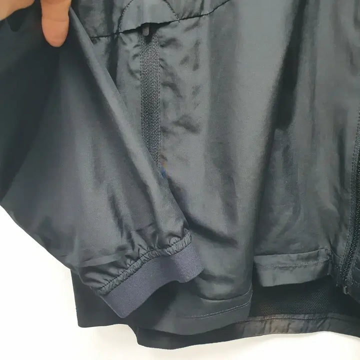 [BUNJANG] New Balance Lightweight Woven Running Windbreaker (Mesh Lining) / [105] 뉴발란스 경량 우븐 러닝 바람막이(매쉬안감)