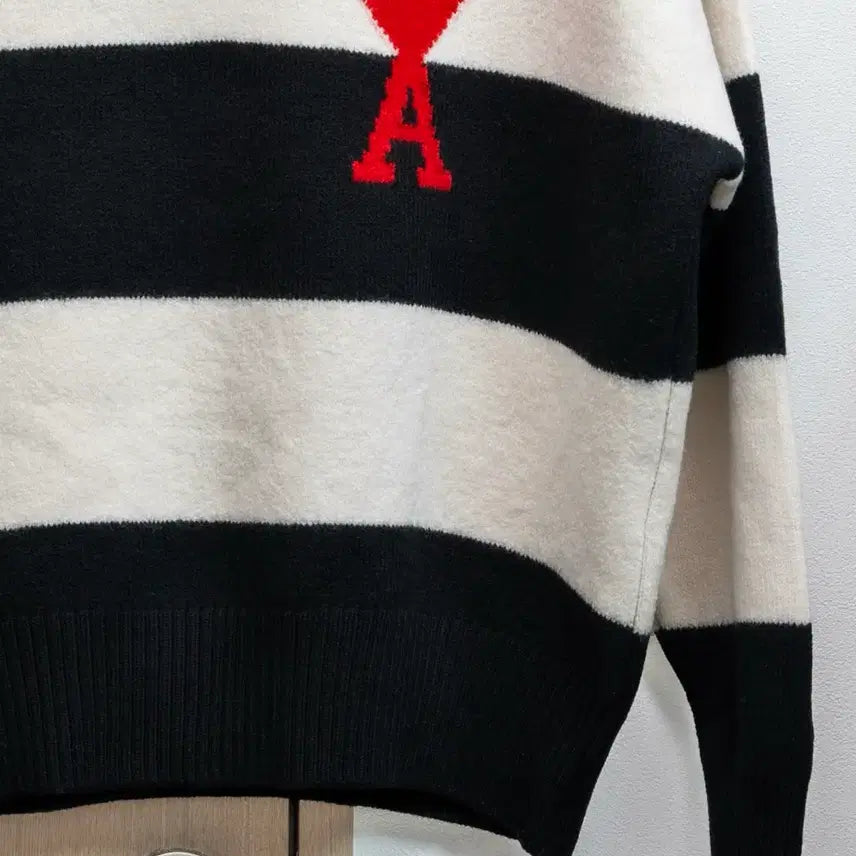 [BUNJANG] AMI Big Heart Virgin Wool Stripe Knit L / 아미 빅하트 버진울 스트라이프 니트 L