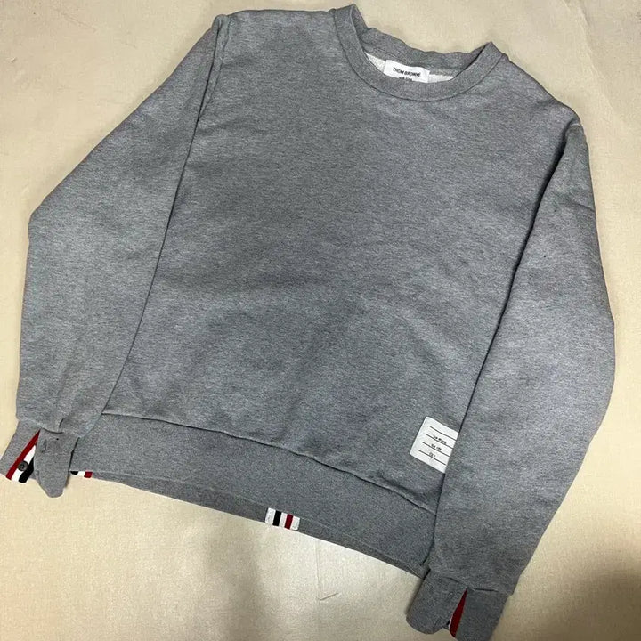 [BUNJANG] Thom Browne Grey Back Sam Sweatshirt / [3사이즈] 톰브라운 그레이 백삼 맨투맨