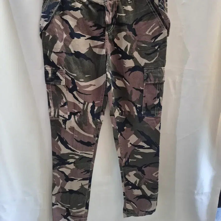 [BUNJANG] Military Camo Cargo Pants / 카고 스타일 밀리터리 카모 바지28