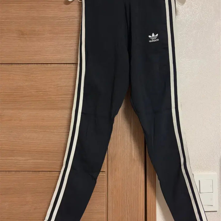 [BUNJANG] Adidas Three-Stripes Leggings XS / 아디다스 삼선 레깅스 XS