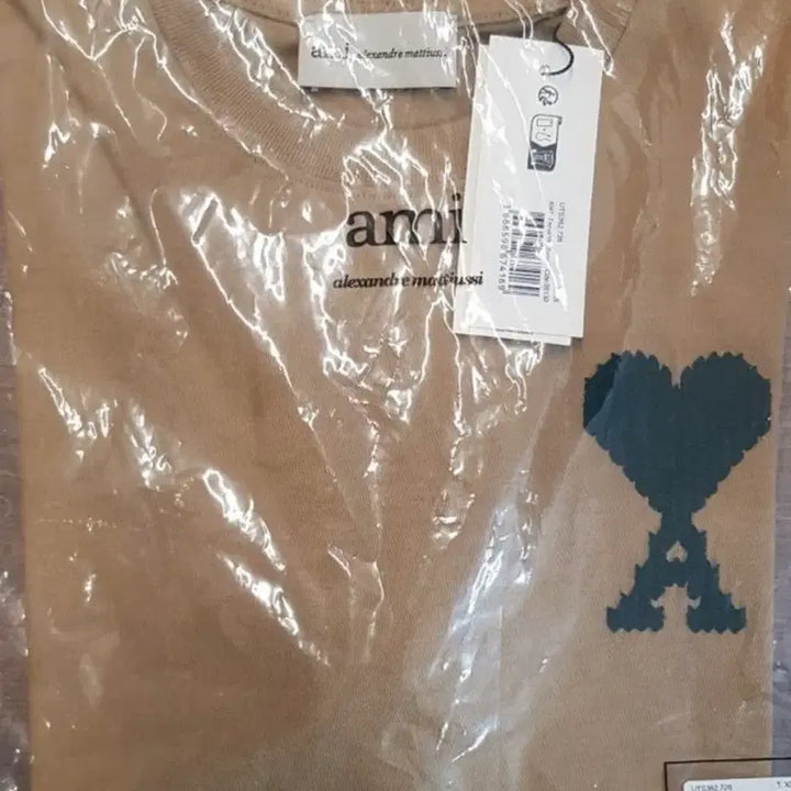 [BUNJANG] AMI Big Logo Embroidered Short Sleeve T-Shirt / 아미 빅로고 자수 반팔 정품