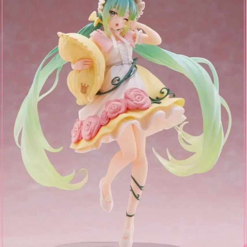 [BUNJANG] Taito Hatsune Miku Sleeping Beauty Figure / 타이토 하츠네미쿠 잠자는 숲속의 미녀 피규어
