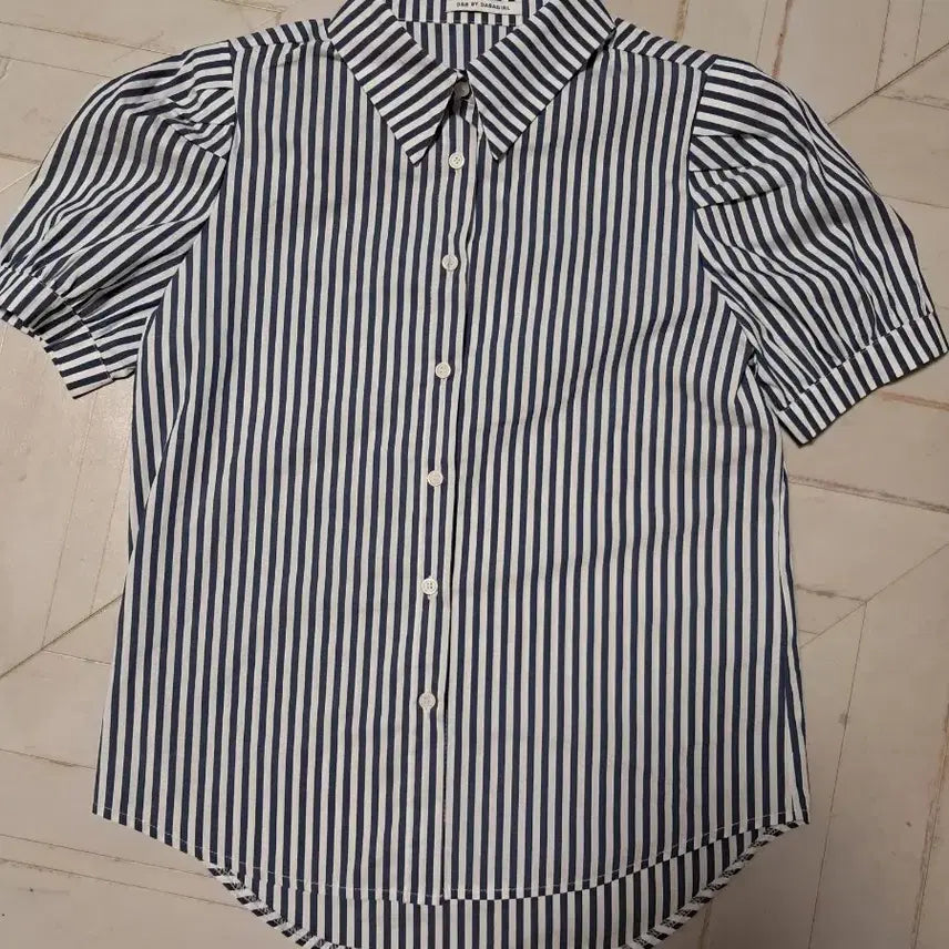 [BUNJANG] Dabagirl Stripe Puff Sleeve Blouse / D&amp;B 다바걸 스트라이프 퍼프 블라우스