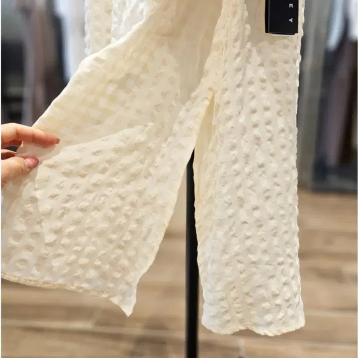 [BUNJANG] Sisley Seersucker Embroidered Long Dress / 시슬리 시어서커엠보 롱원피스