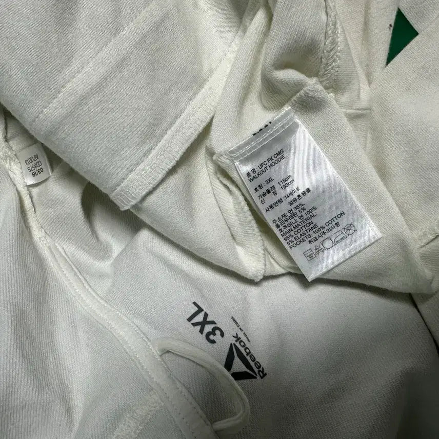 [BUNJANG] Reebok UFC Conor McGregor Hoodie / 리복 UFC 코너 맥그리거 후드집업