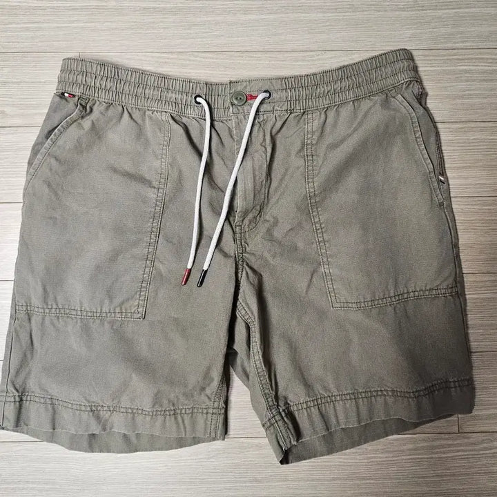 [BUNJANG] Tommy Hilfiger Khaki Cargo Shorts (Size M / 32" Waist) / 정품 타미힐피거 카키색 반바지 M사이즈 32인치 추천(택배비 무료)