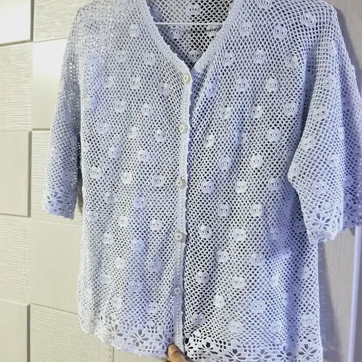 [BUNJANG] Hand-Knitted Cardigan Light Blue / 연하늘색 손뜨개 가디건
