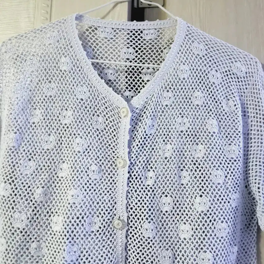 [BUNJANG] Hand-Knitted Cardigan Light Blue / 연하늘색 손뜨개 가디건