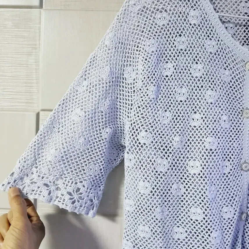 [BUNJANG] Hand-Knitted Cardigan Light Blue / 연하늘색 손뜨개 가디건