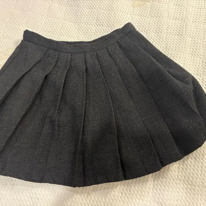 [BUNJANG] Black Pleated Mini Skirt / 검정 플리츠 미니스커트