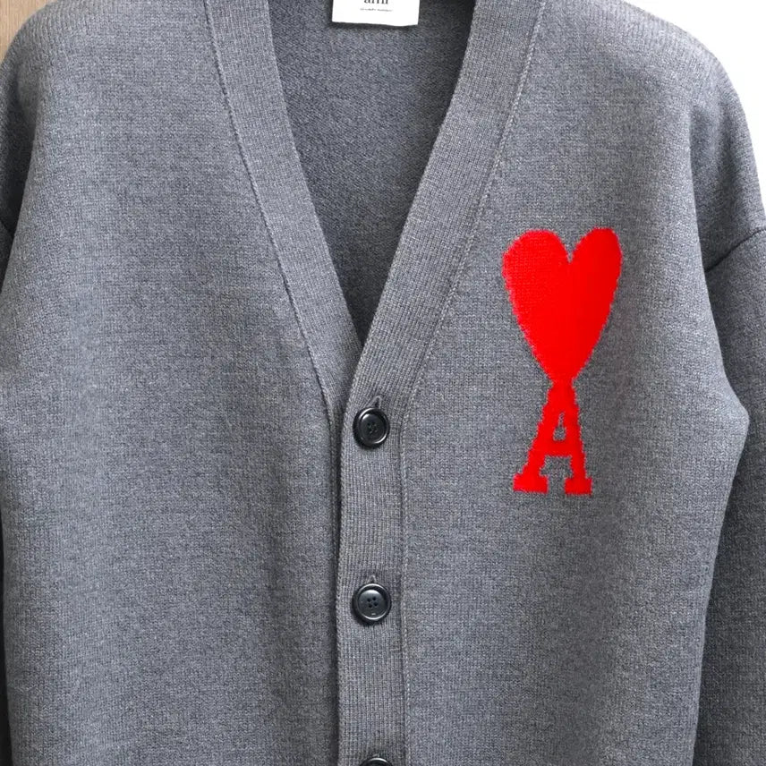 [BUNJANG] AMI Paris Big Heart Virgin Wool Cardigan Grey M / 아미 빅하트 버진울 가디건 그레이 M