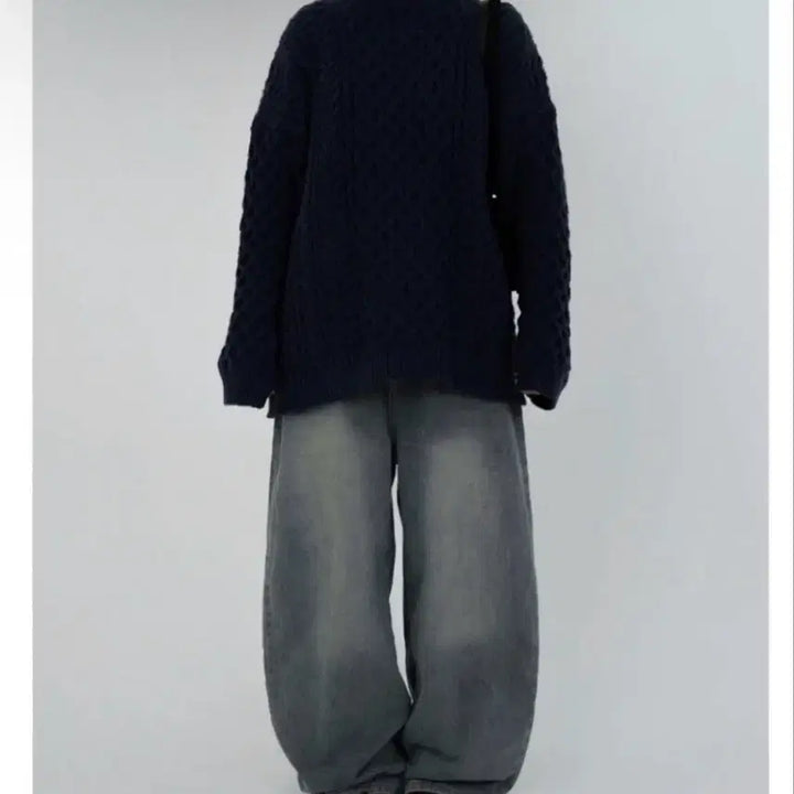 [BUNJANG] Ongi London Pretzel Knit Navy / 오뉴이 런던꽈배기니트 네이비 판매