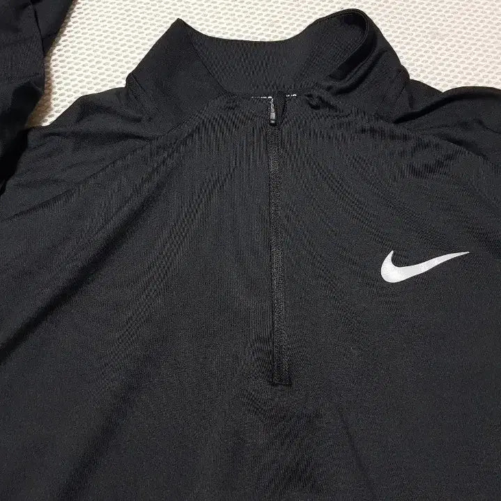 [BUNJANG] Nike Long Sleeve T-Shirt Size 100 / 나이키 긴팔티 사이즈 100