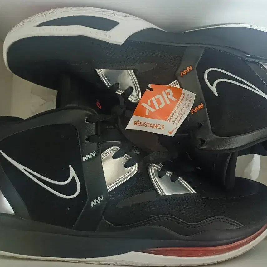[BUNJANG] Nike Kyrie Infinity Basketball Shoes - Size 270 / 나이키 카이리 인피니티 270 농구화