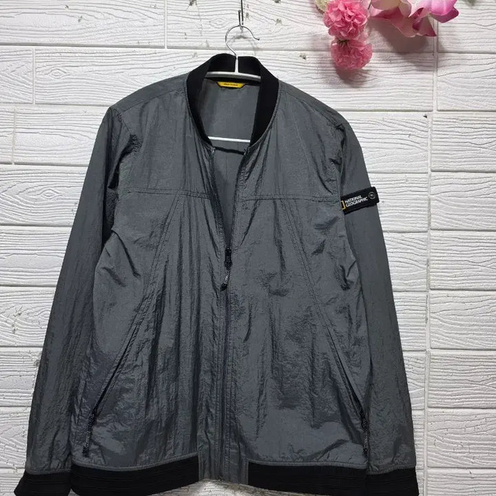 [BUNJANG] National Geographic Windbreaker Jacket / 새상품 내셔널지오그래픽 바람막이 55ㅡ66