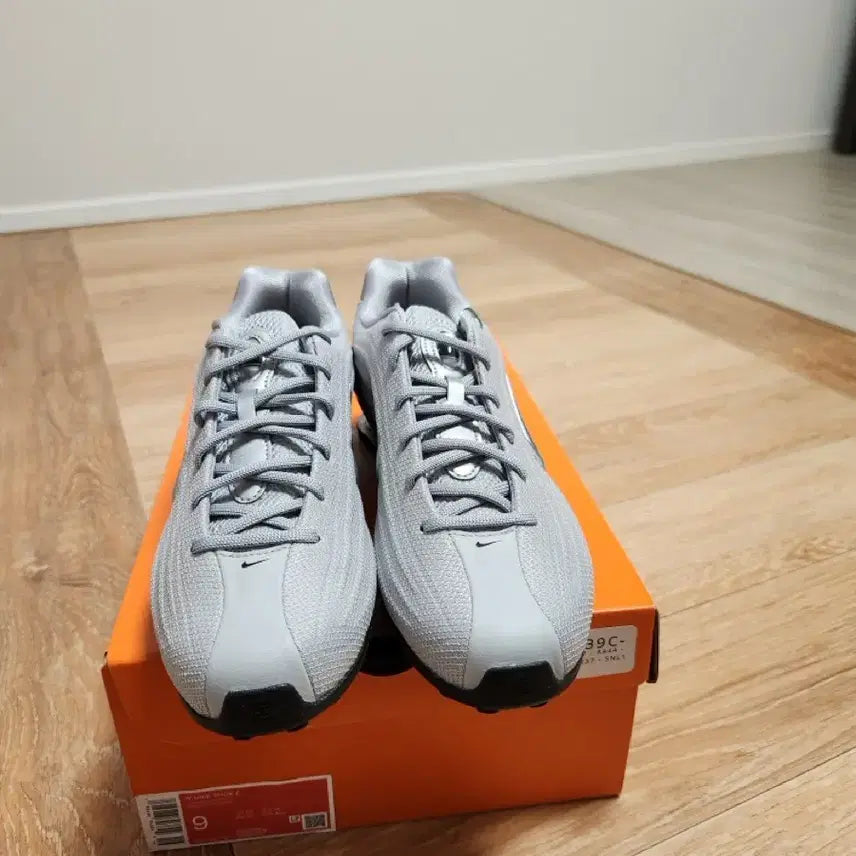 [BUNJANG] Nike Shox Z Metallic Silver Sneakers (260mm) / 260 새상품 나이키 샥스 Z 메탈릭 실버 판매 HQ7540-001
