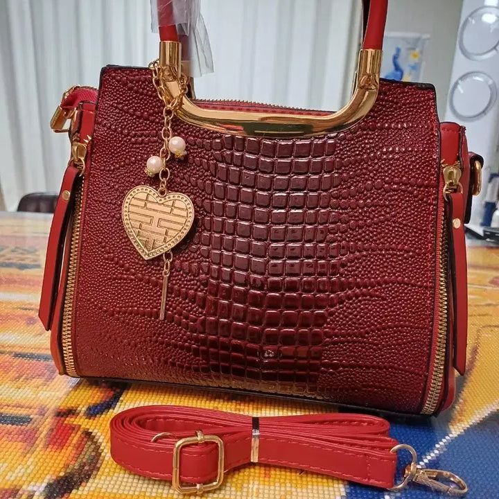 [BUNJANG] Red Crocodile Tote Bag with Strap / 레드 크로커다일 토트백 + 스트랩