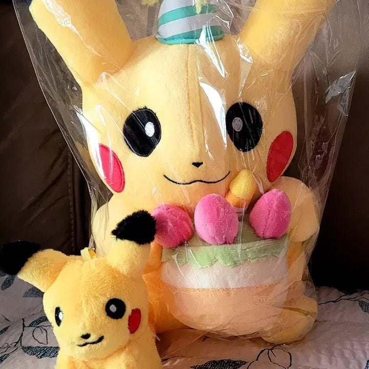 [BUNJANG] Pokemon Pikachu Birthday Cake Plush Set / 포켓몬스터 피카츄 생일 케이크 인형 세트