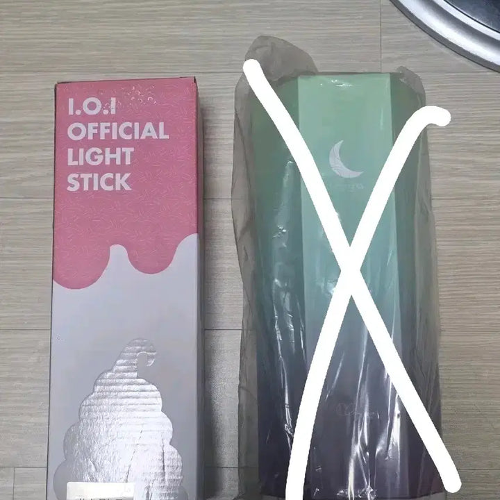 [SOLD OUT] 아이오아이 응원봉 팔아여