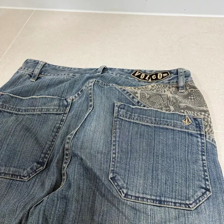 [SOLD OUT] 볼컴 데님 팬츠