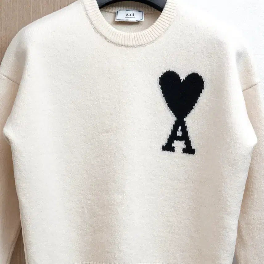 [BUNJANG] AMI Big Heart Virgin Wool Knit Ivory S / 아미 빅하트 버진울 니트 아이보리 S